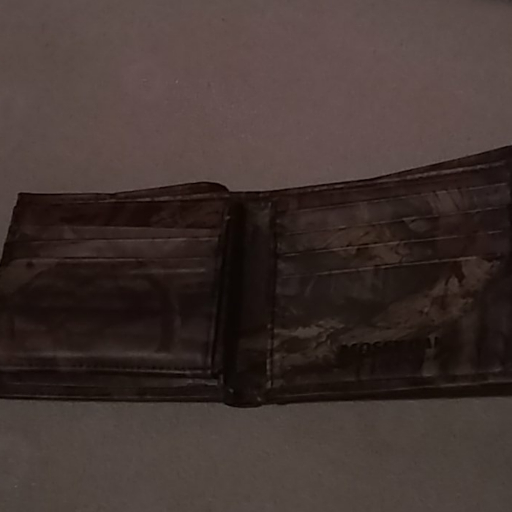 Wallet - Picture 3 of 4